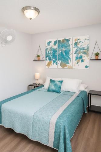 South Arlington Apartment | Fun-Filled 3 bedroom Retreat Near Six Flags & Stadiums