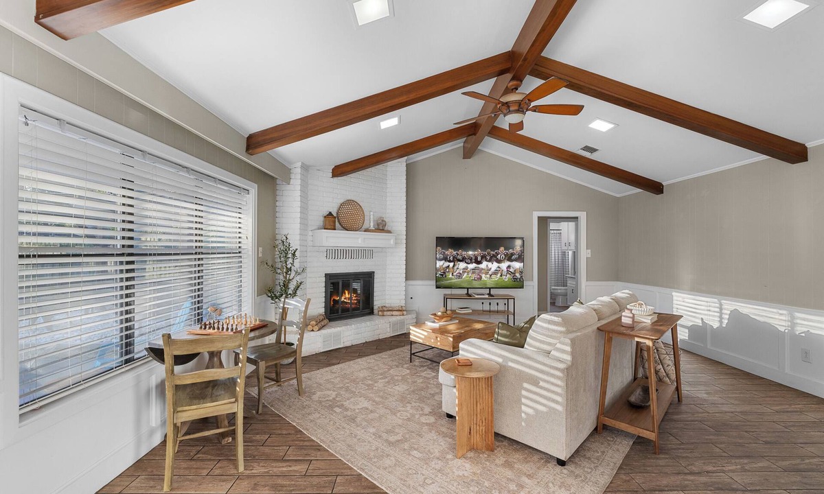 Windwood House | Gather, Celebrate & Relax - Pool, Big Backyard, Hot Tub, Grill, King Bed