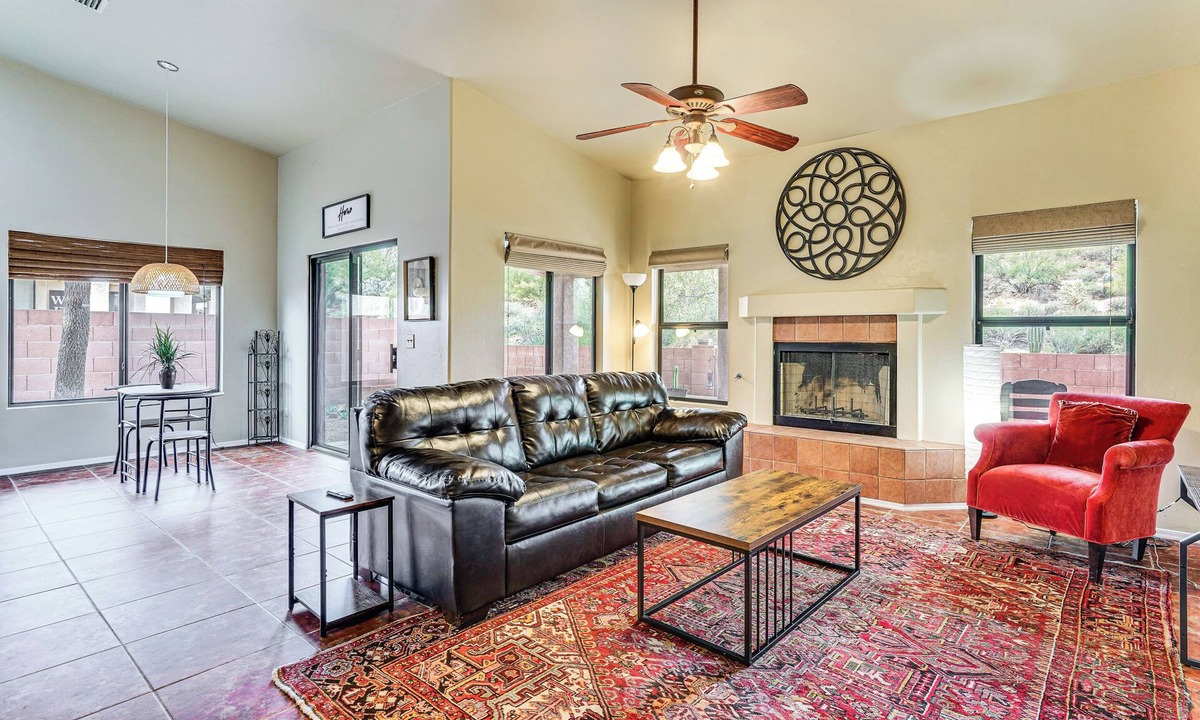 The Villages Of La Canada House | Golfer’s Oasis! Home 4 Mi to Catalina State Park