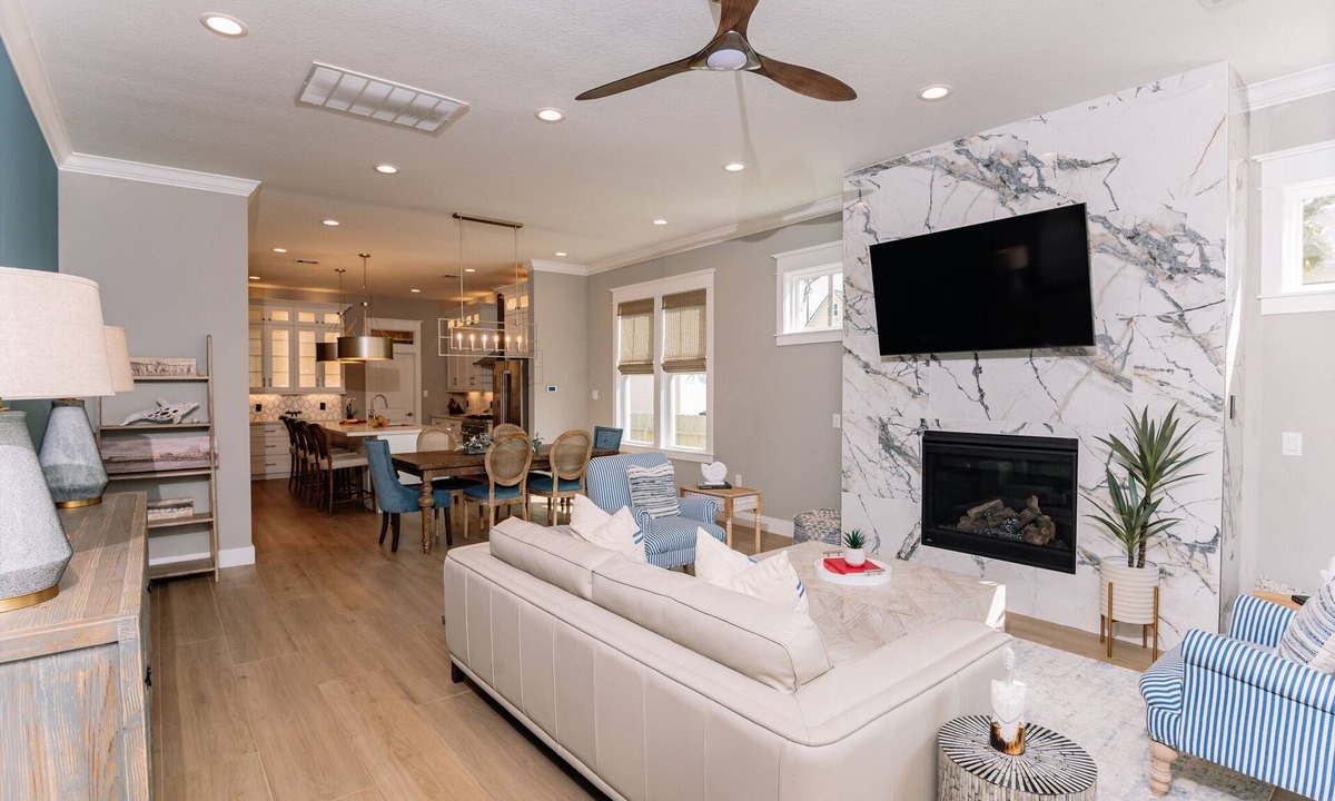 San Jacinto House | Gorgeous new-build featured in Houston's Most Beautiful Homes of 2023