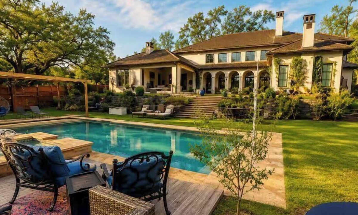 Lakewood House | Grand Luxury 11,000 sq ft Estate — 6BR, 8BA, Pool & Premium Finishes