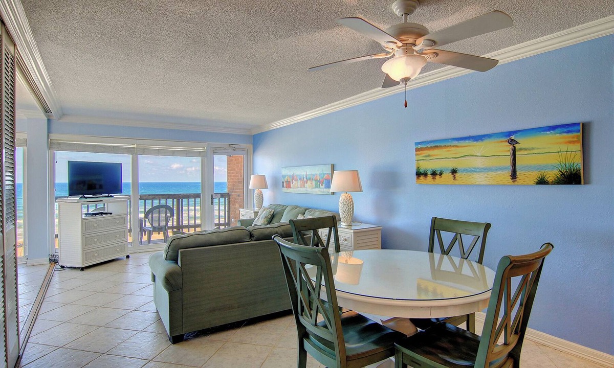 Corpus Christi Condo | Gulfstream Condos Double Unit | 2 Adjoining Beachfront Top-Floor Units