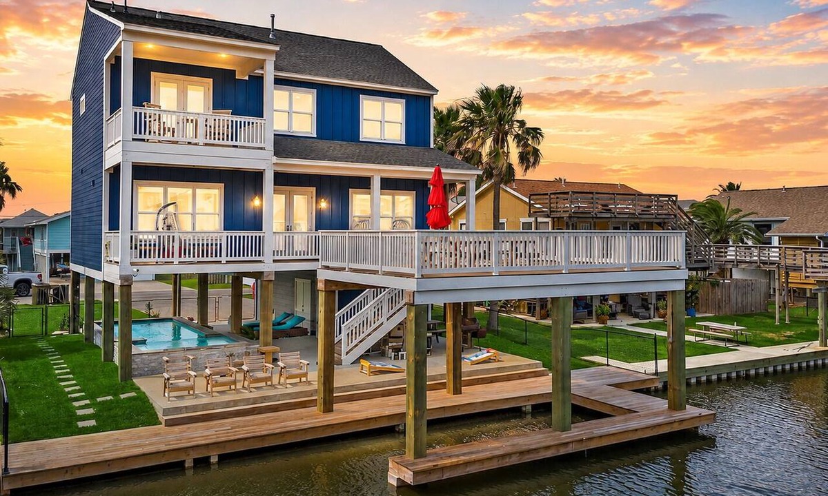 Jamaica Beach House | Heated Pool & Hot Tub | 5 Beds | Pets | Boat Slip