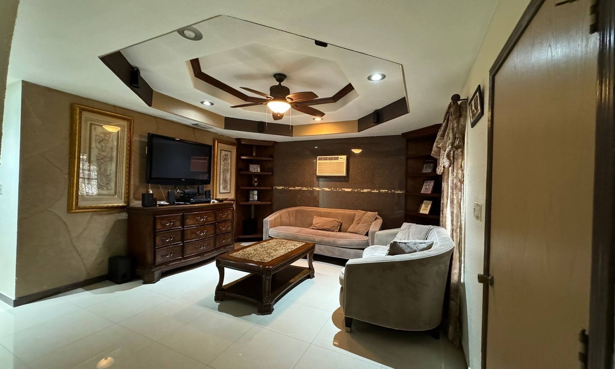 Mission House | HERMOSO HOGAR PARA SU ESTANCIA !