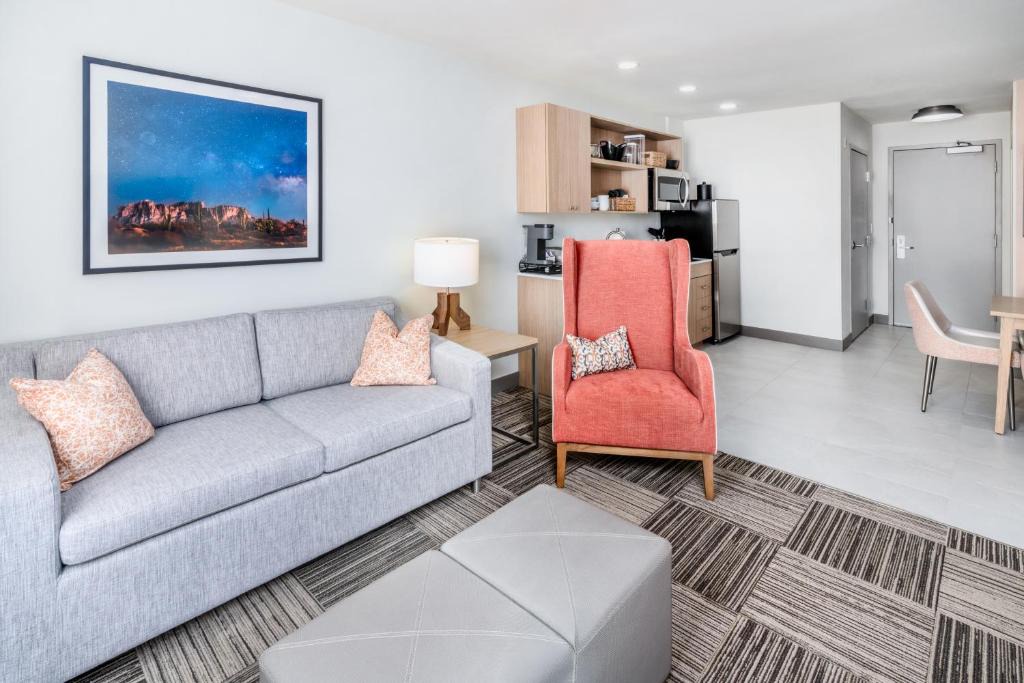 Uptown Hotel | Hilton Garden Inn Albuquerque Uptown