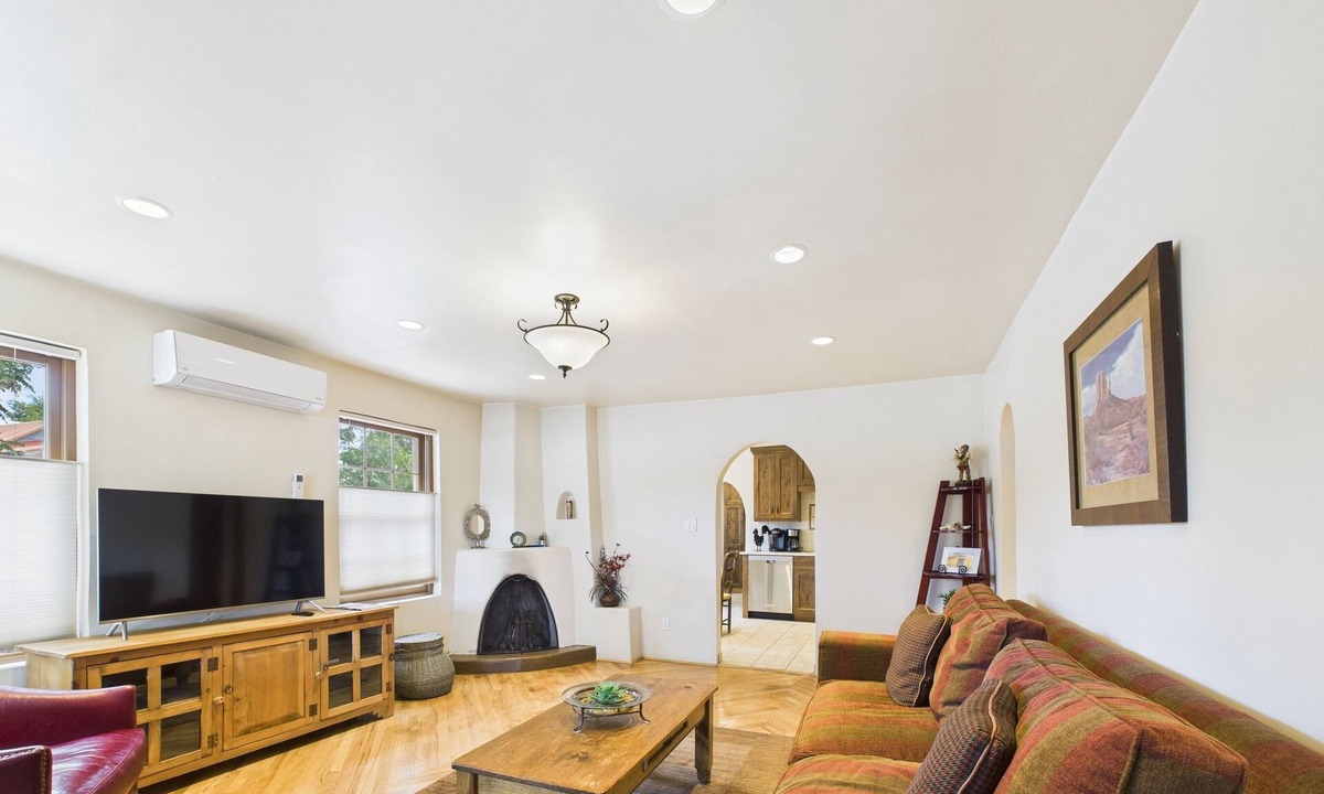 Downtown Santa Fe House | Historic Charm Meets Modern Elegance