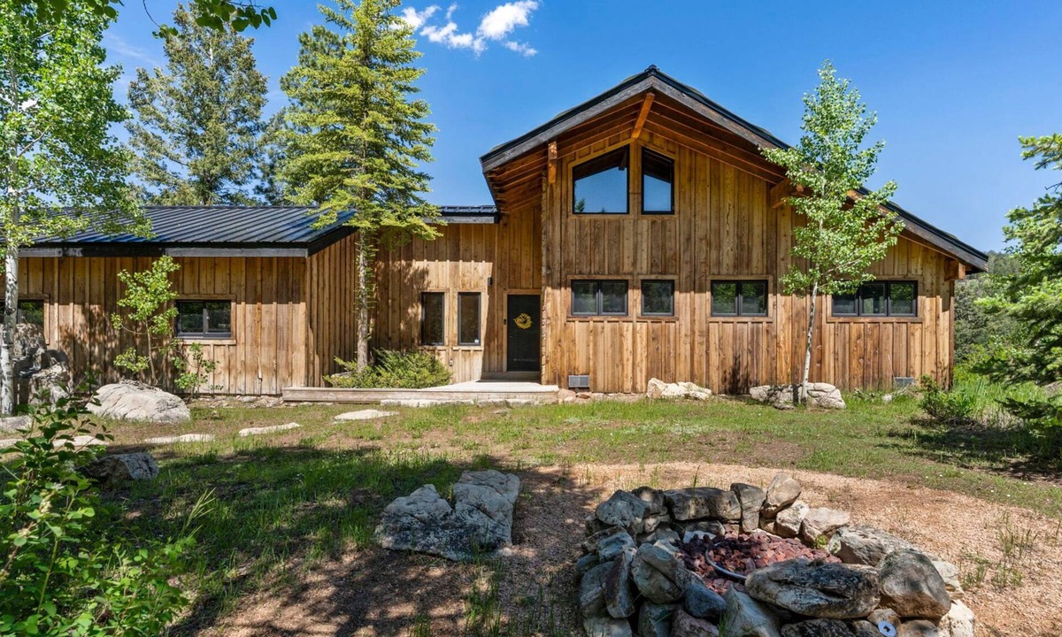 Columbine Lake House | Hot Tub, Incredible Deck/Views, Firepit!