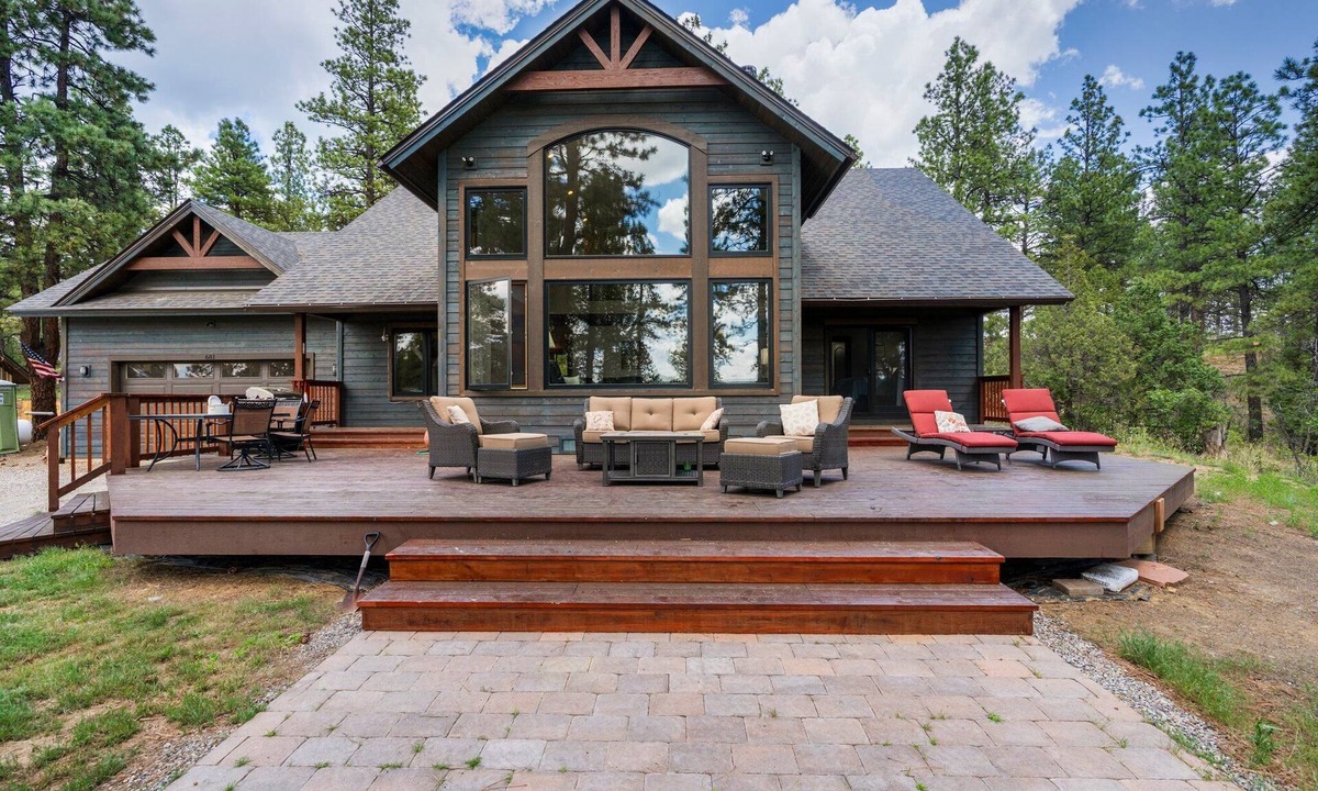 Durango House | Hot tub, Pet Friendly, Big Deck & Forest Views!