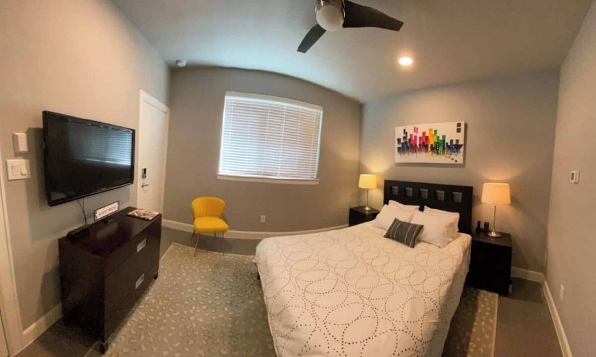 East Downtown Houston House | Houston Private Suite East Downtown