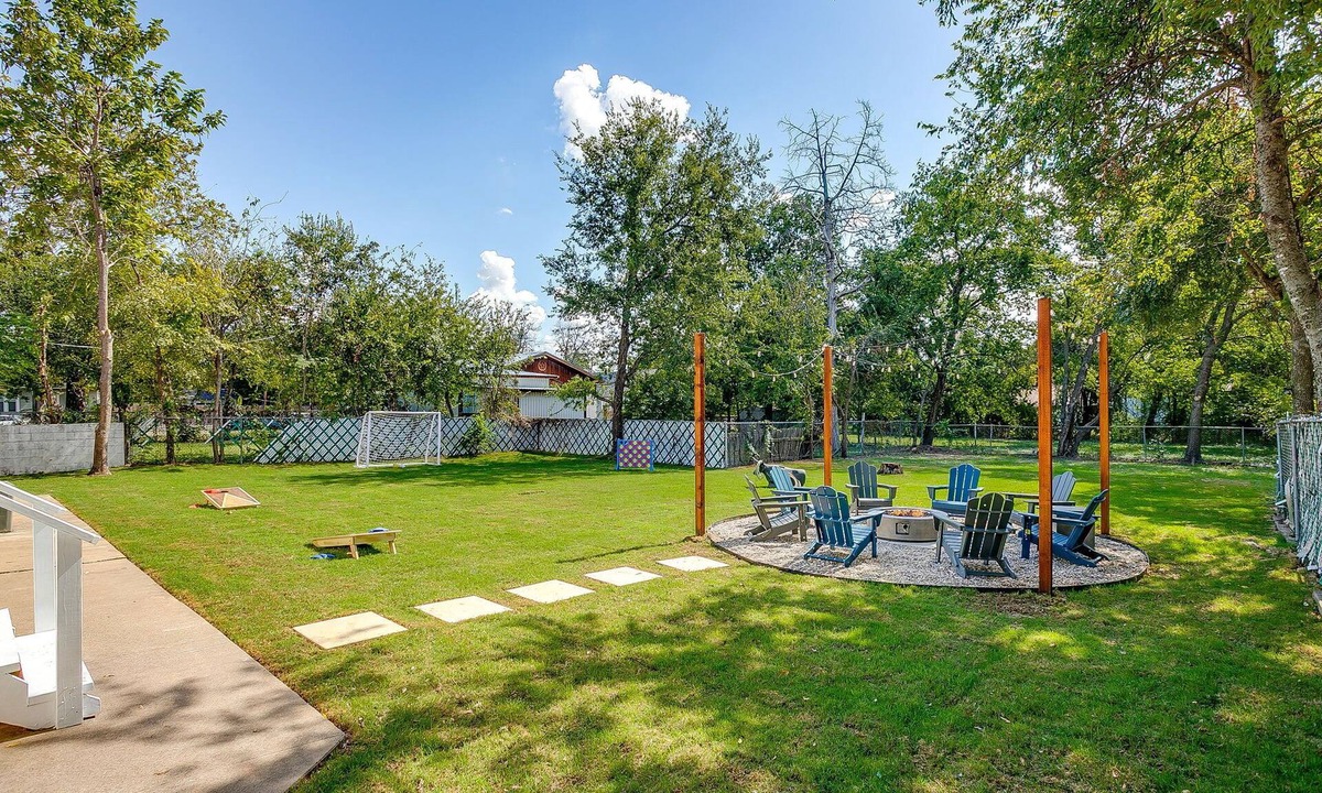 Stephenville House | Howdy House · Huge Yard · Gameroom · Near TSU