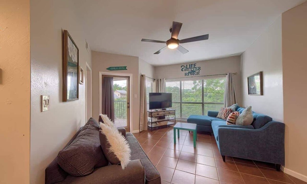 New Braunfels Condo | IC 302 Ripley River Haus