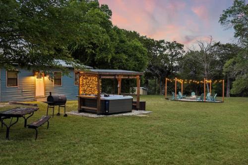 Lake Whitney House | Lakeside Retreat, Hot Tub, Fire Pit, Sleeps 12