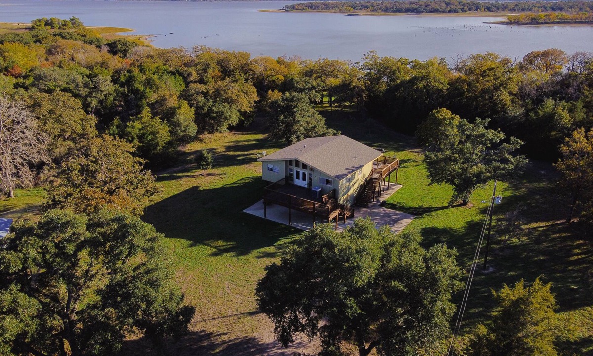 Somerville Cabin | Lakeview Cabin-Lake Access, fire pit, pets ok