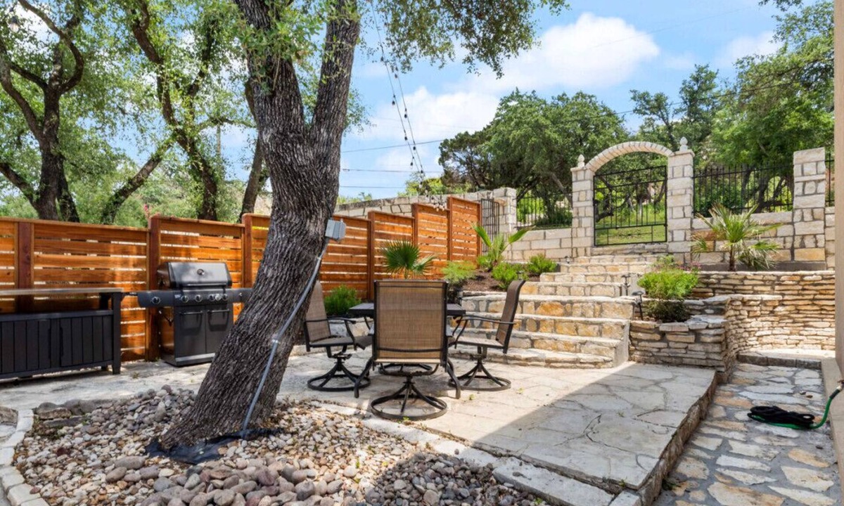 Comanche Trail Estates House | Lakeway - Cedar St #B