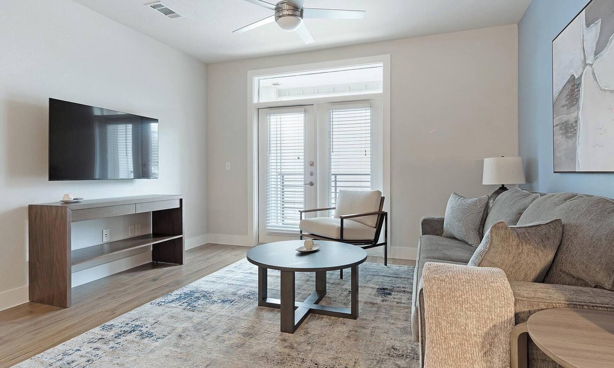 Far North Central Apartment | Landing | Amazing 1BD, Gym