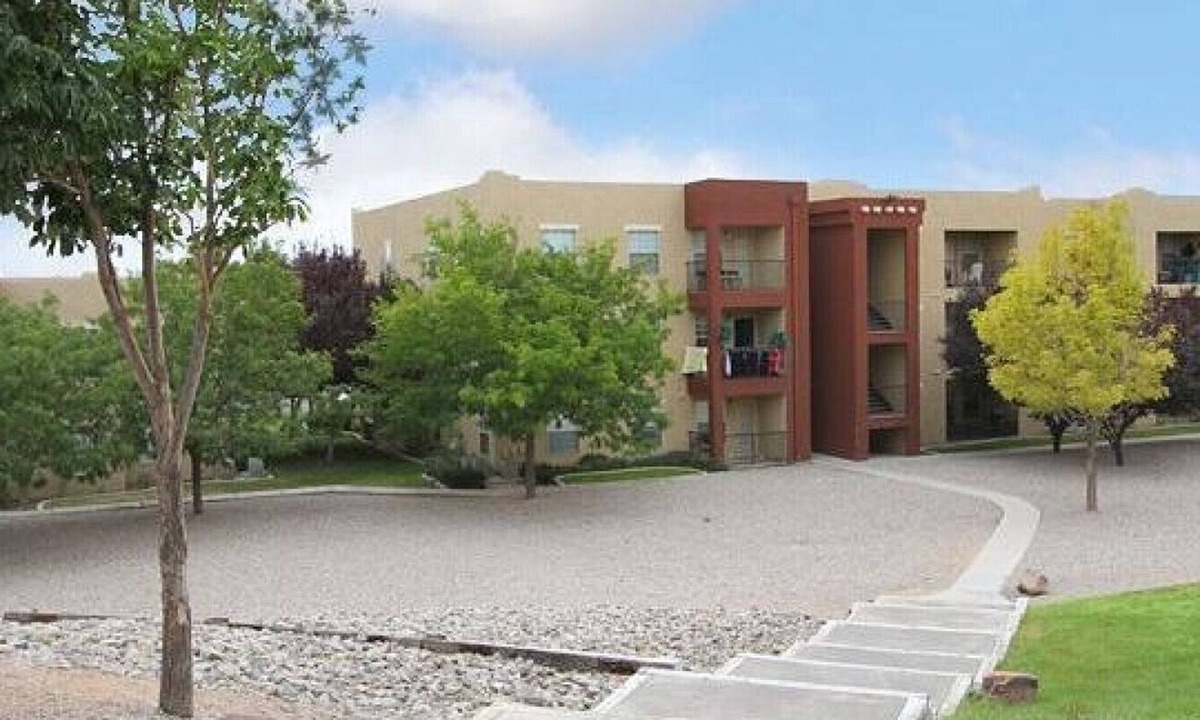 Albuquerque Apartment | Landing at Odyssey - 1 Bedroom in Downtown Albuquerque