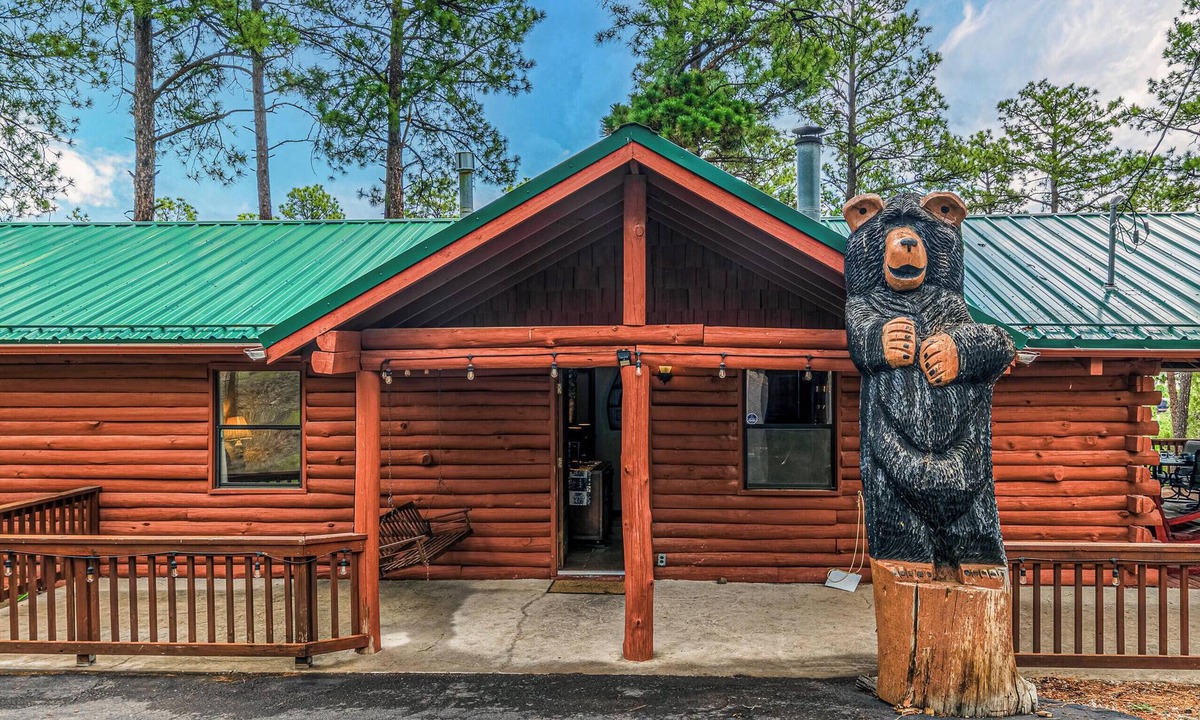 Ruidoso Cabin | Lincoln Log Cabin | Step Into Nostalgia w/Hot Tub, Mountain Air & Pet Friendly
