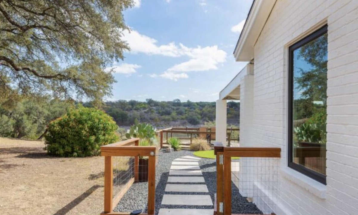 Paleface Lake Country Estates House | Little Luna Lake Travis: Lakefront Escape w/Kayaks, Dock & Firepit