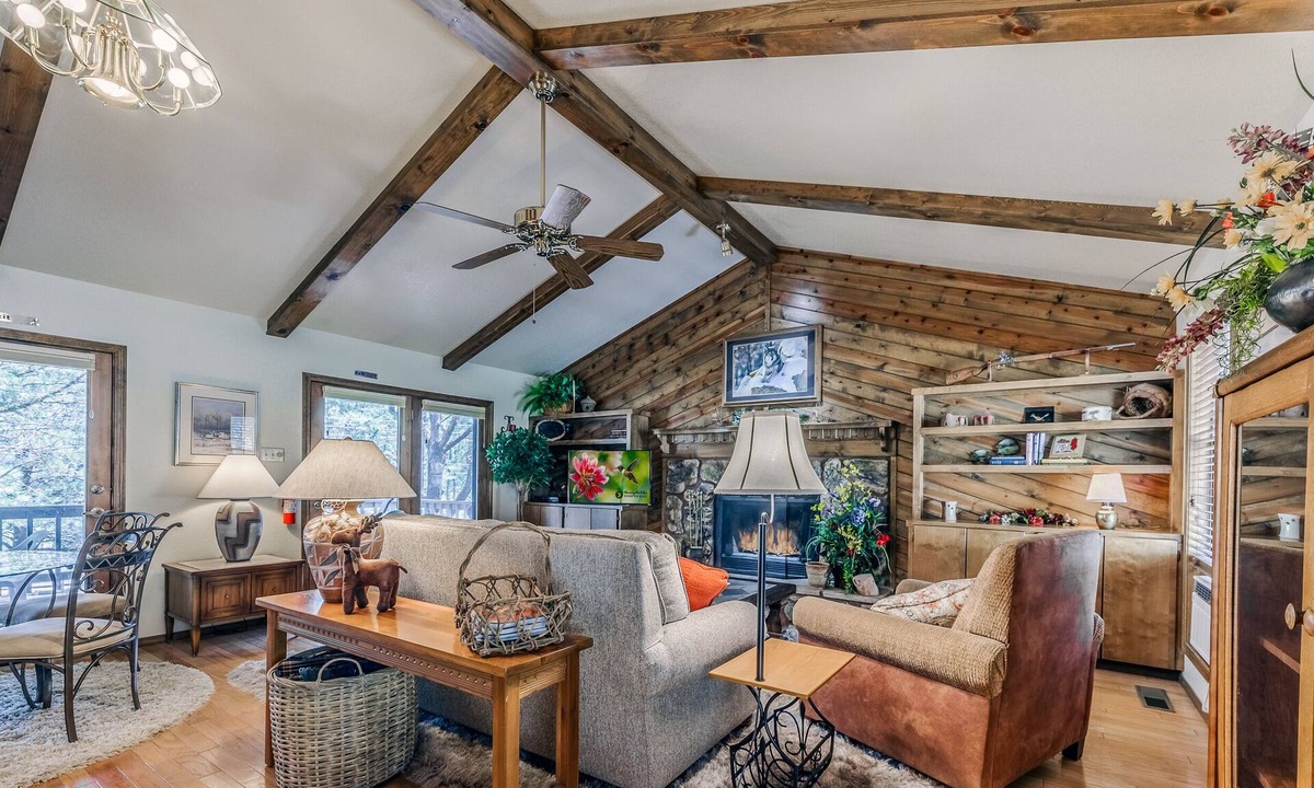 Ruidoso Downs Cabin | Lone Pine Pet Friendly | Elk, Deer & Cozy Nights in Your Private Nature Sanctuary