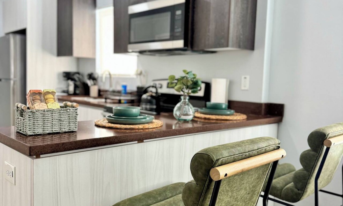 McAllen Apartment | Luxury 1-bedroom apartment in McAllen near major Hospitals , WiFi, AC
