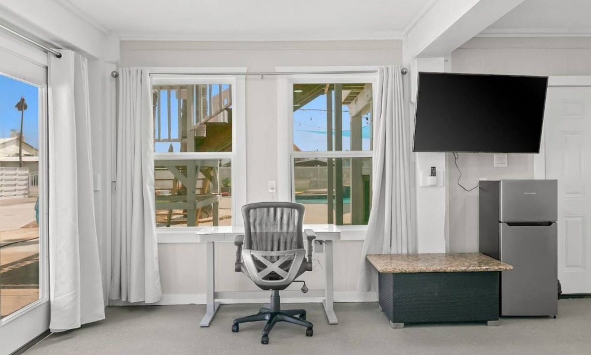 Surfside Beach House | Luxury Beach Estate Ocean view, Pool, 360° Deck&Beach Access 20%off last minute