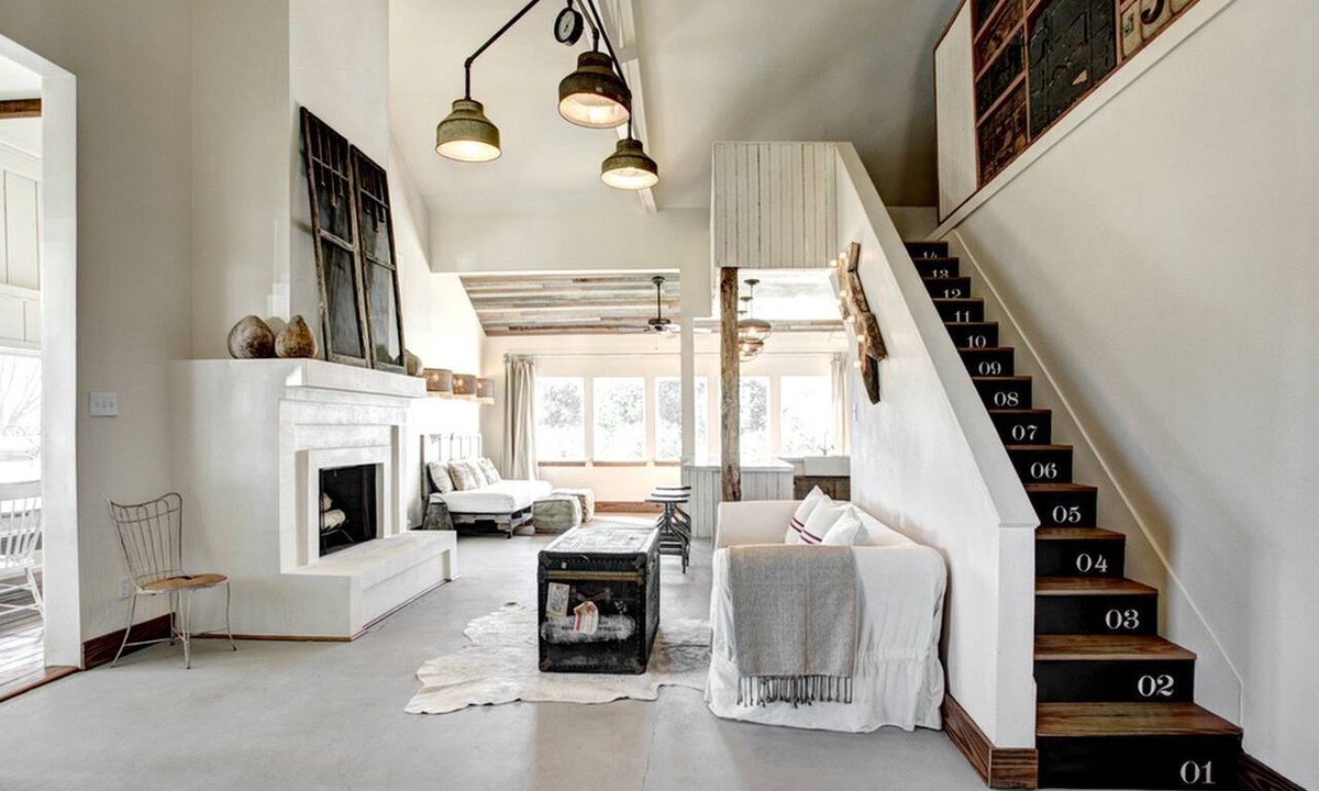 Round Top Cottage | Luxury Cottage Rental with Modern Vintage Interior near Houston, Texas