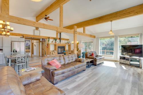 Ridgway House | Magnificent Ouray Home w/Deck & Mountain Views!
