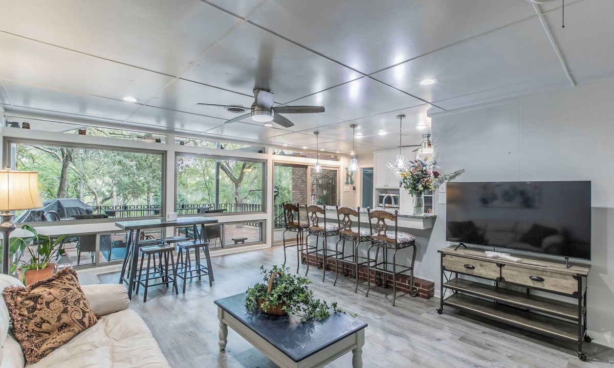 Temple House | Marlandwood Estate - Spacious 5-bedroom house in Temple with outdoor space