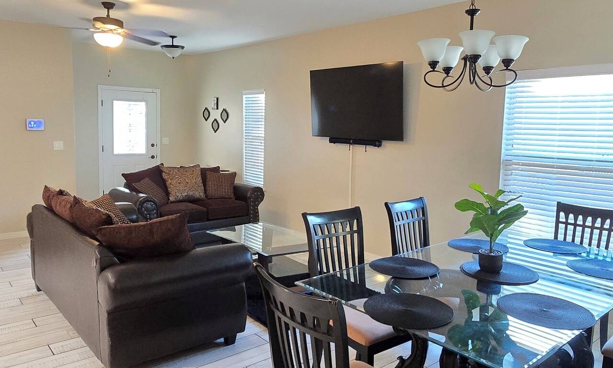 Biggs Field House | Marvelous 4-bedroom house with AC in vibrant El Paso. Short drive to Fort Bliss.