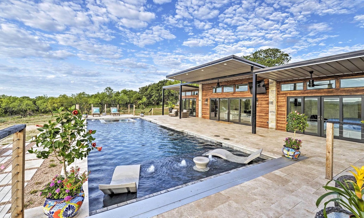 May House | May Ranch Retreat w/ Pool: Outdoor Paradise!