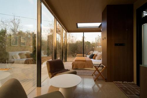 Oakhurst House | Mist - Mirror Cabin, View , Pool, Grill, Fire pit