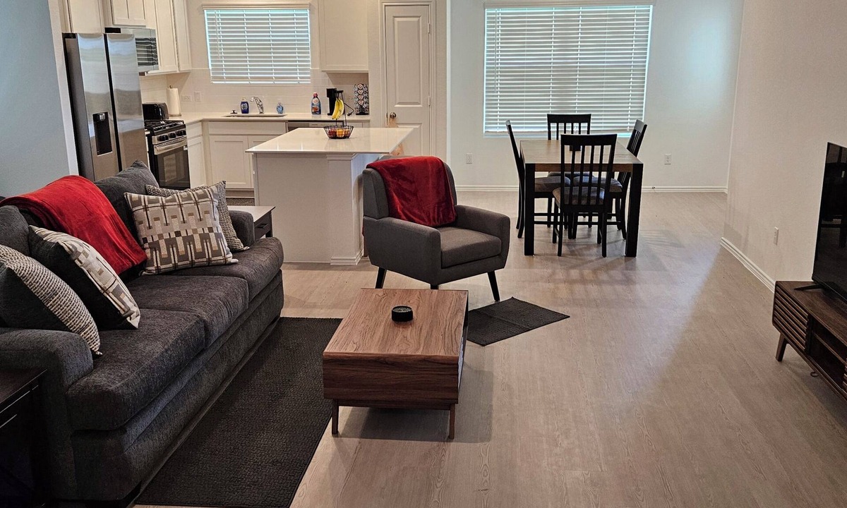 Pflugerville House | New 3 bedroom house in charming Pflugerville, a suburb of Austin, TX.
