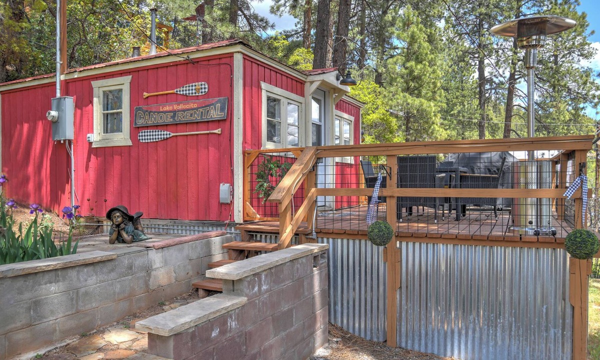 Bayfield Cabin | New Listing! Dog-Friendly Lake Cabin with Stunning Views, Deck, Grill