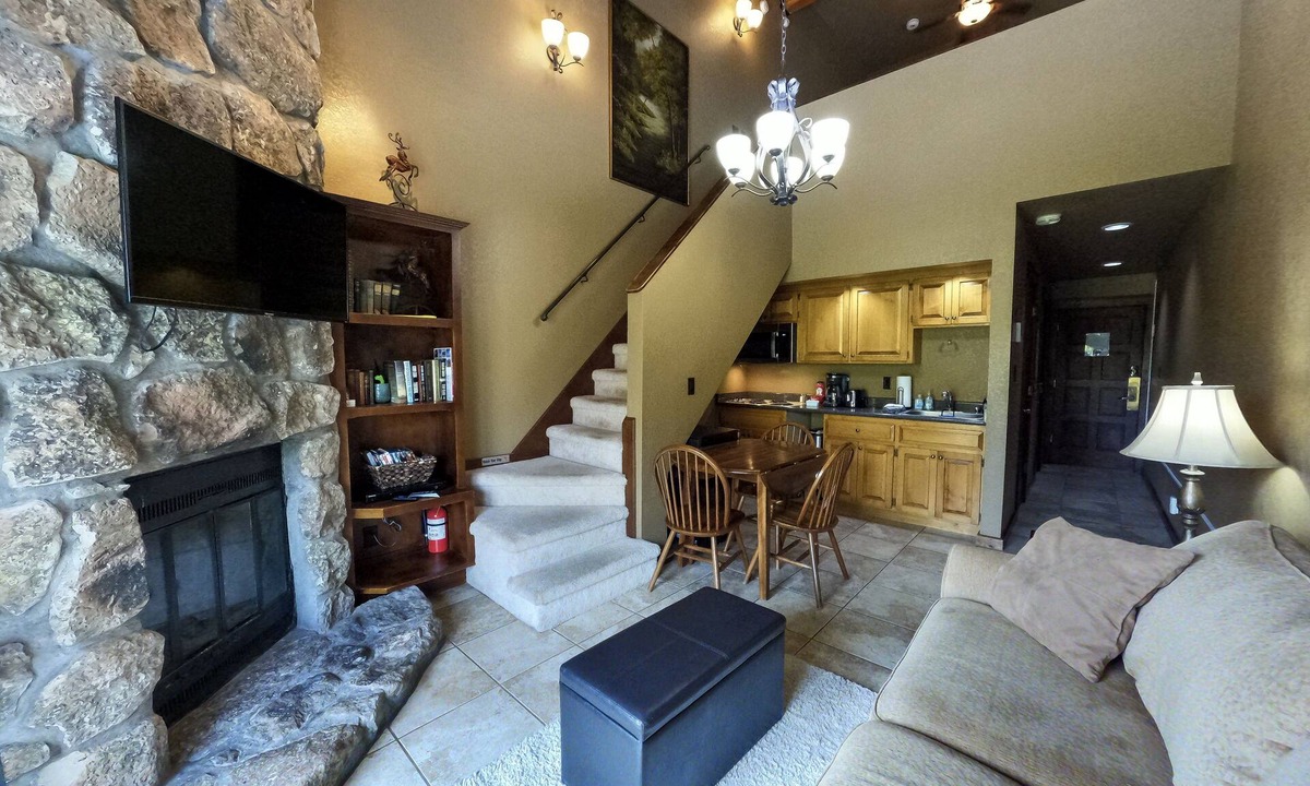 Purgatory Condo | New Listing! Epic Mountain Views! 2 Miles North of Purgatory! Heated Pool !