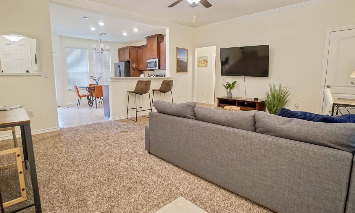 East MLK House | ~ No extra fees! ~ Pretty Great East ATX House