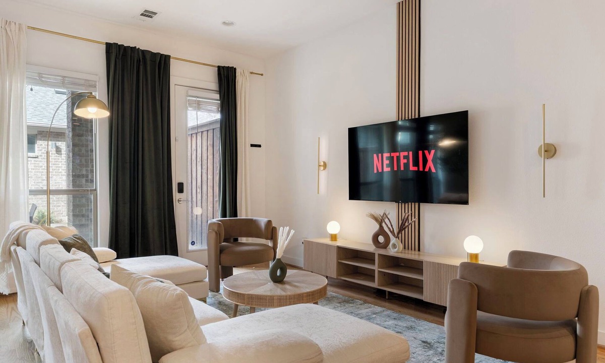 Oak Lawn House | Nordic and Japanese inspired DT Dallas home