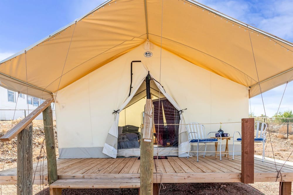Tombstone House | Off-Grid Tented Cabin, Perfect for a Getaway in the Best Vacation Spot for Couples, Brisbee, Arizona