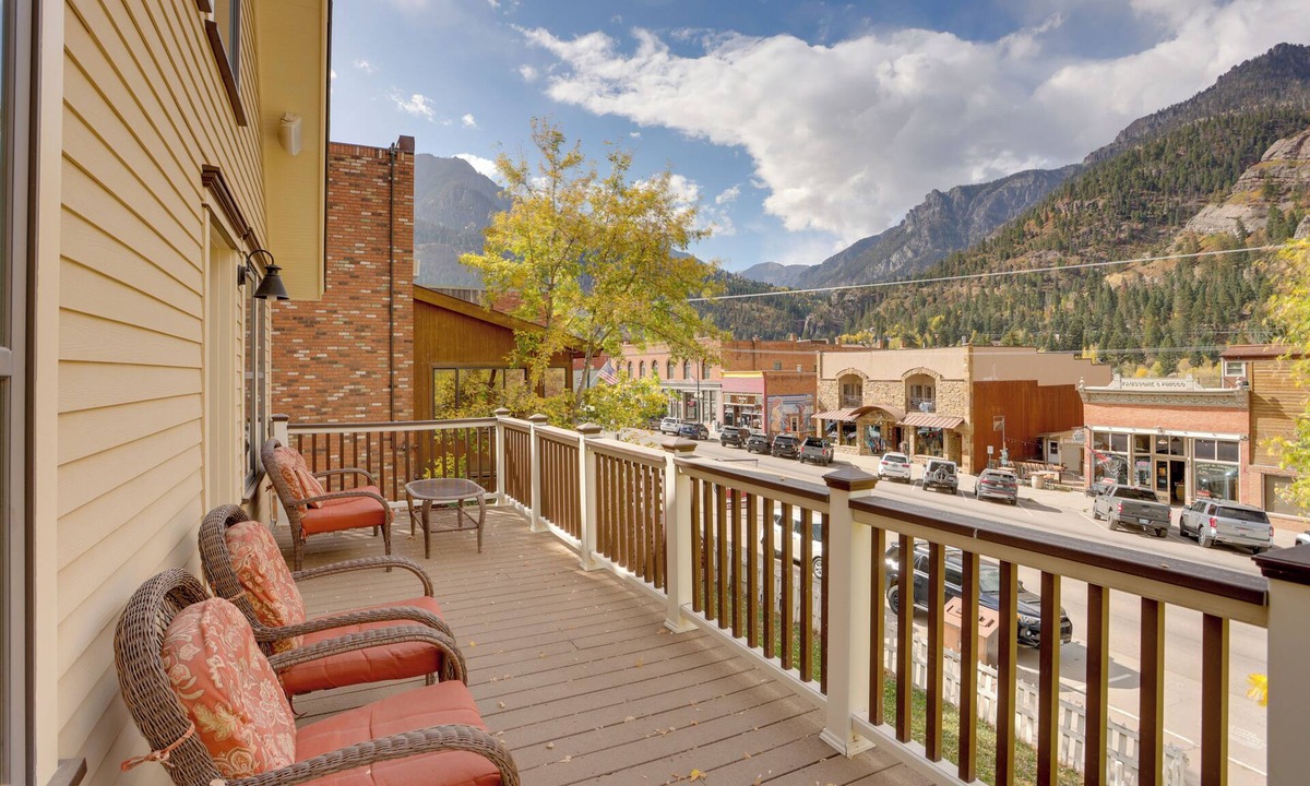 Ouray Apartment | On Main St: 2 Mtn-View Units w/Yard in Ouray