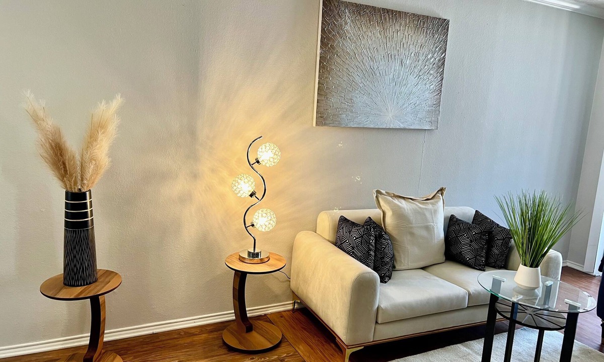 Las Colinas Apartment | Paradise,2 min to Toyota music Factory,12 min to AT&T stadium,9 min to DFW Int.