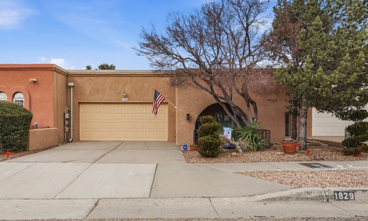 Northeast Heights House | Peaceful Sandia Mountain Retreat - Clean, Comfortable & a Step Above the Rest
