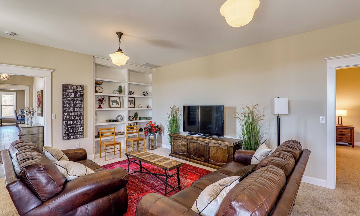 Roswell House | Peaceful, Serene Getaway 17 Mi to Dtwn Roswell!
