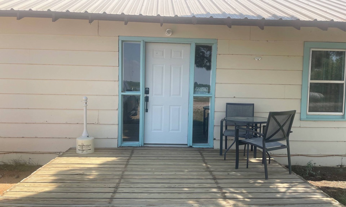 Silver House | Pelican Bay lake champion Colorado City, Texas