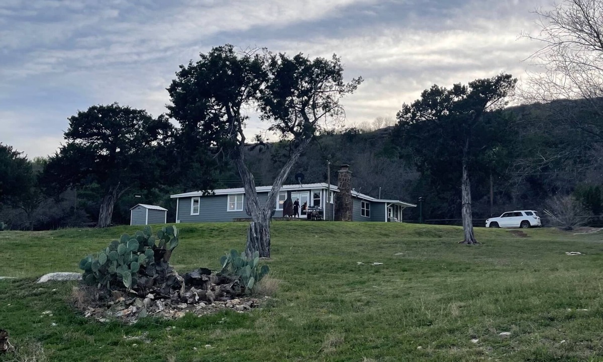 Palo Pinto County House | PK-Caddo Bay is a ski/surf/tubing, fishing , bird sanctuary! Starlink internet!