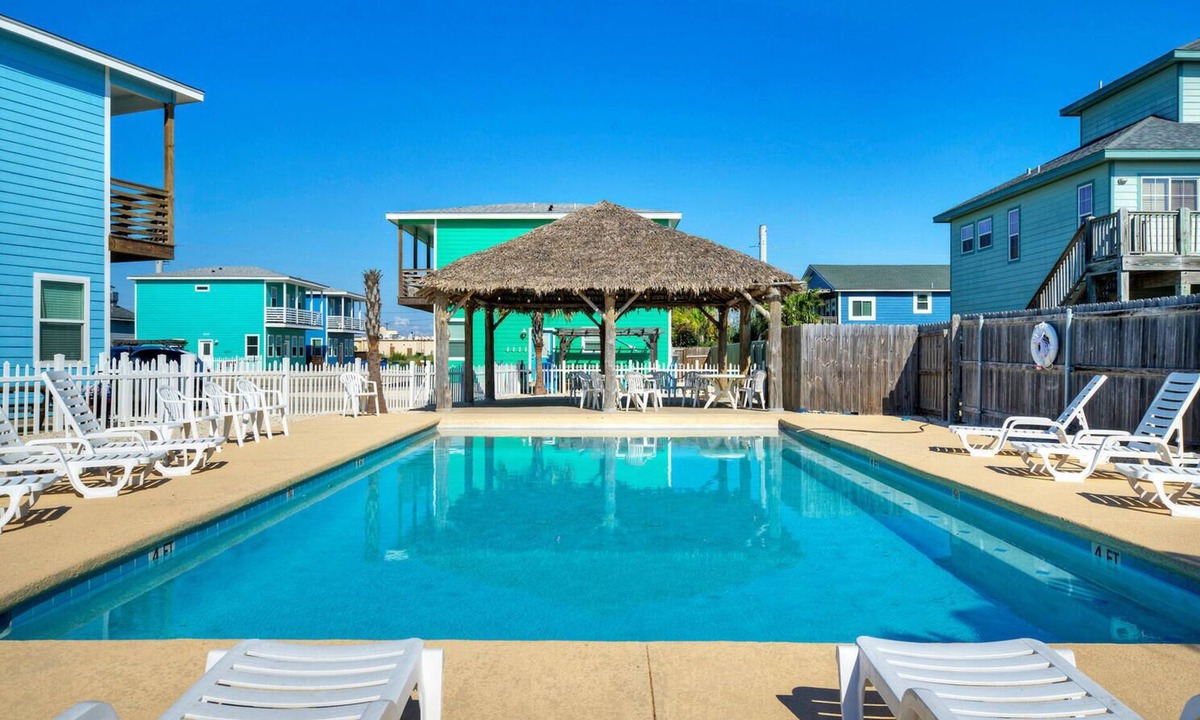 Port Aransas Villa | Pool Cabana, Backyard w/Fire Pit, Walk to the Beach | Villa Reel by AvantStay