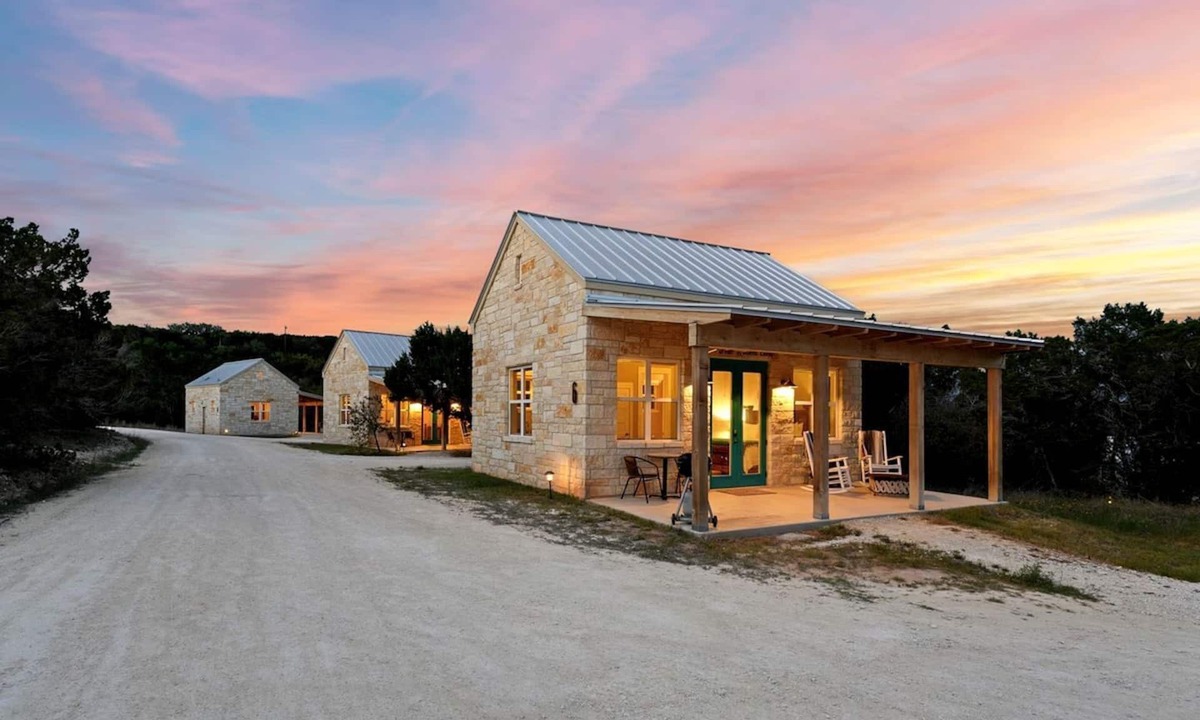 Dripping Springs Cottage | Private Romantic Cottage for an Unforgettable Couples Retreat to Texas Hill Country near Dripping Springs, Texas