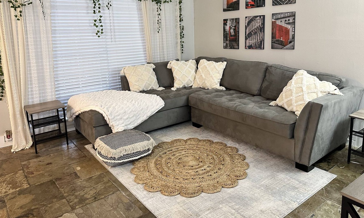 Greenway Plaza-Upper Kirby Apartment | Quaint Boho