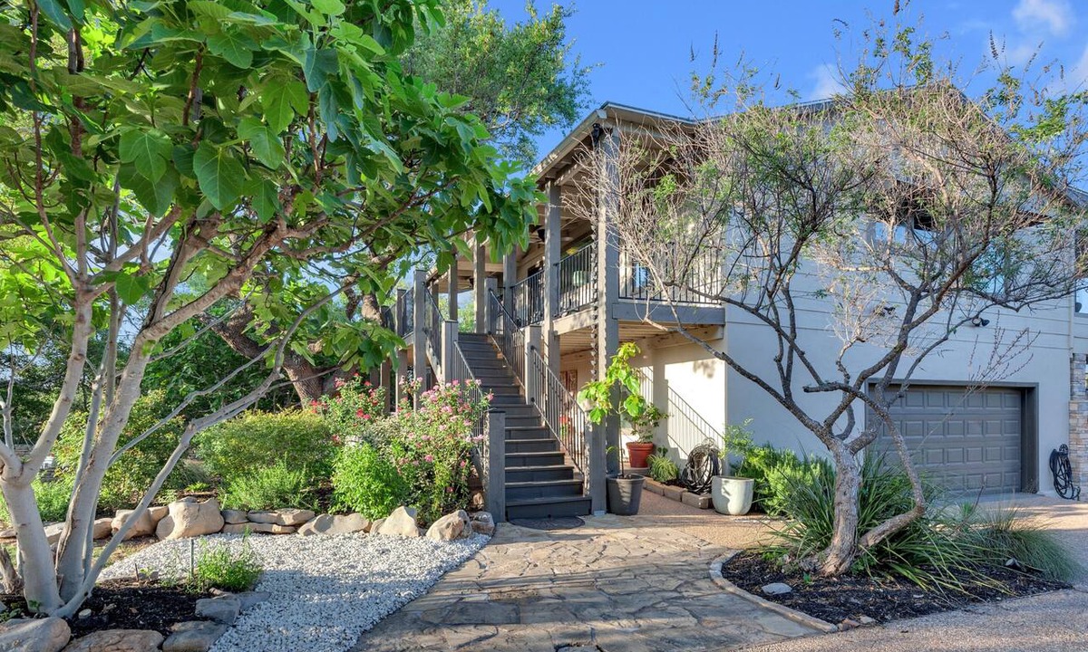 Spicewood House | Quiet Luxury on Lake Travis - Waterfront + Outdoor Living