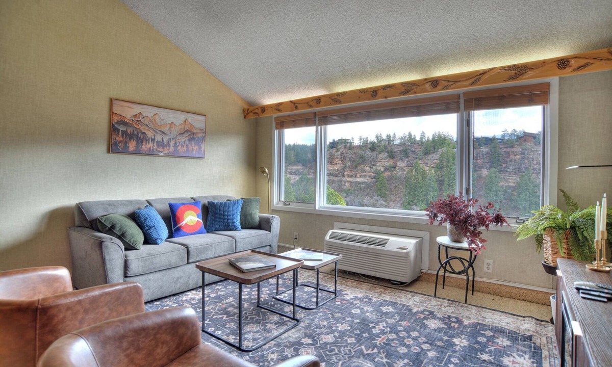 Purgatory Cabin | Red Aspen Retreat | AC, Pool, Hot Tub, Golf & Ski