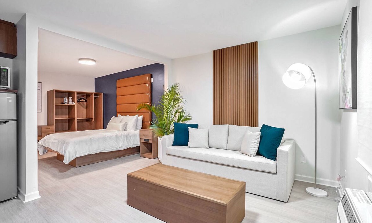 Jefferson Hotel | Redamo Suites
