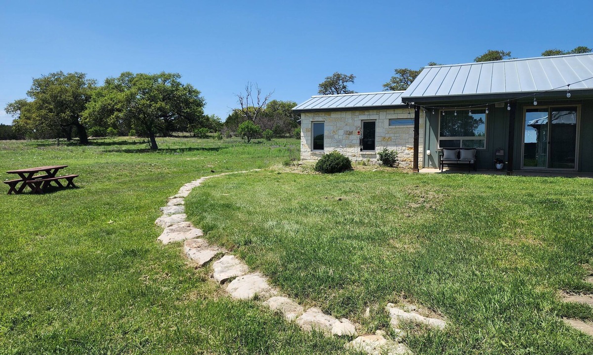 Boerne Villa | River Mountain Casita, in Boerne 12 minutes from Boerne Hill Country Mile